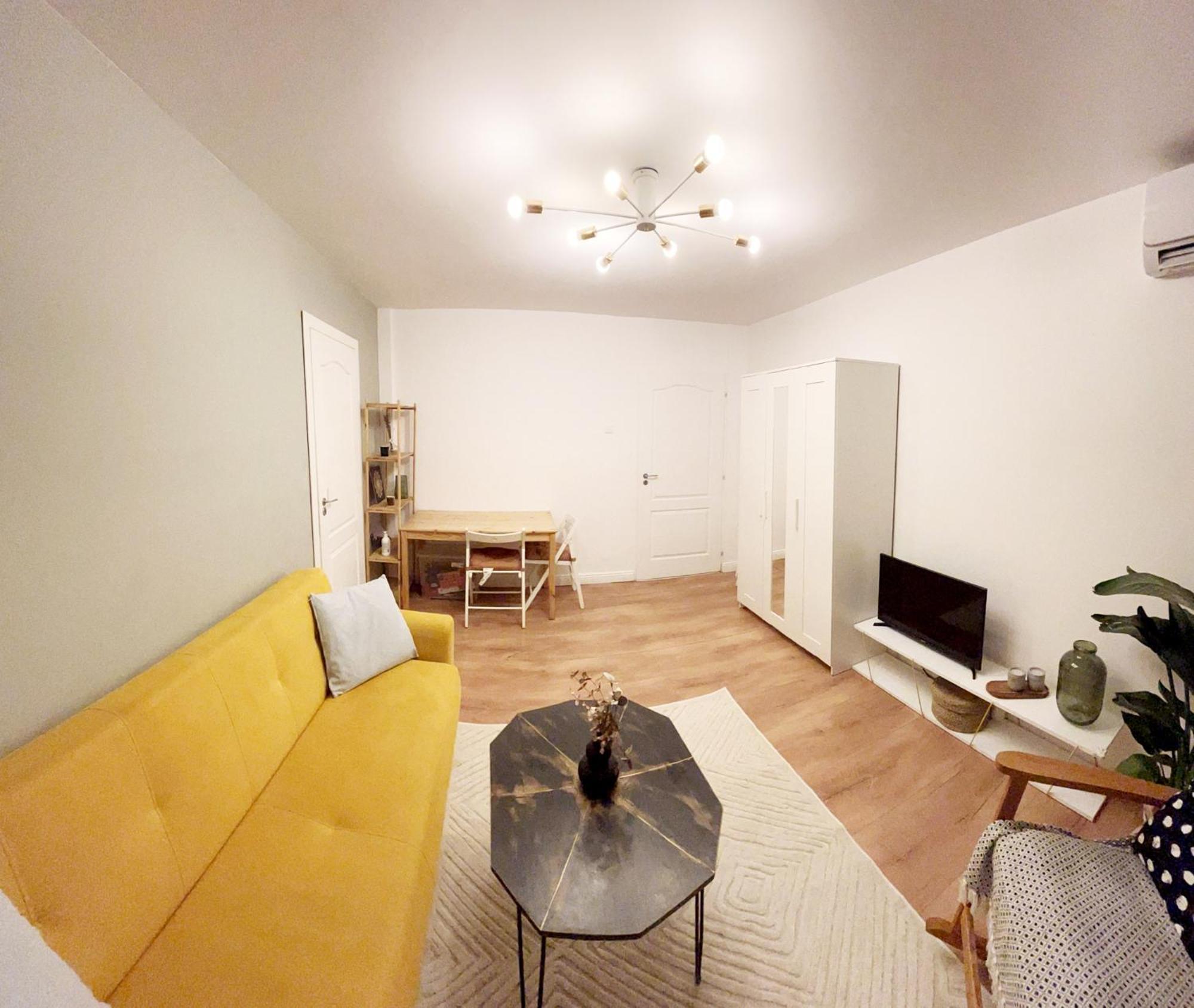 Lola'S Apartament Close To City Center Bucarest Extérieur photo